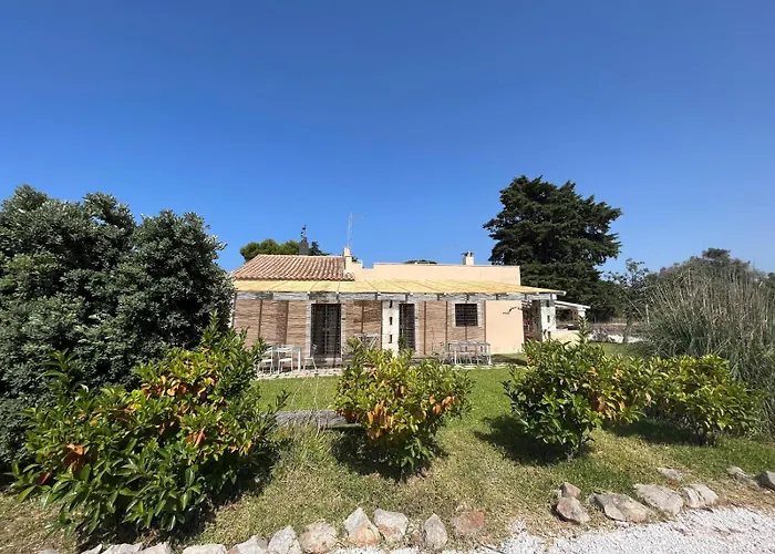בית הארחה Torre Guaceto Serranova